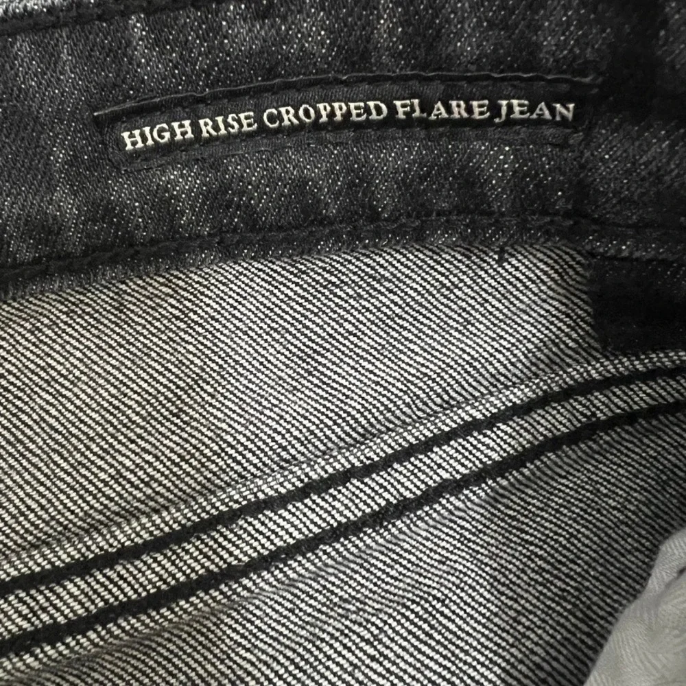 Abercrombie &‎ Fitch Women's Black Wash High Rise Flare Cropped Jeans